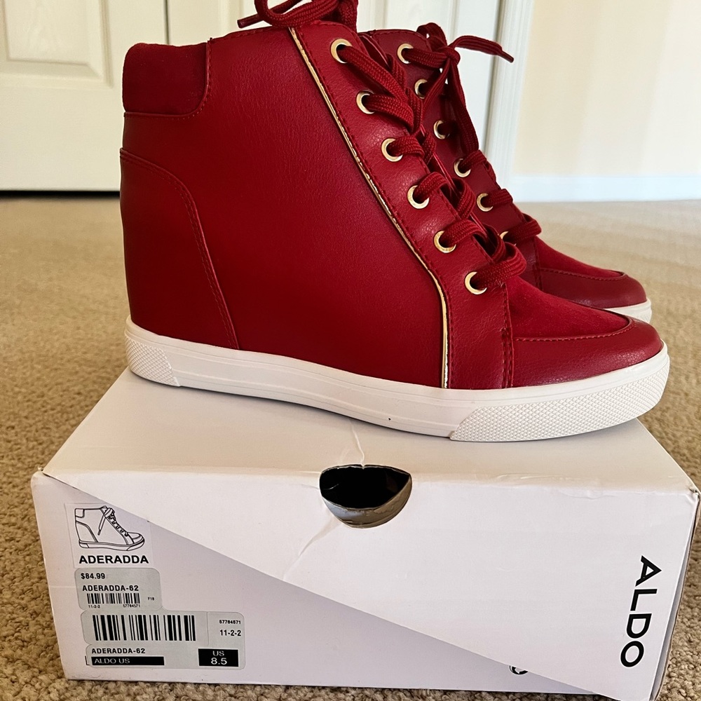 Aldo Aderaddo size 8.5 Wedge High Top Sneaker